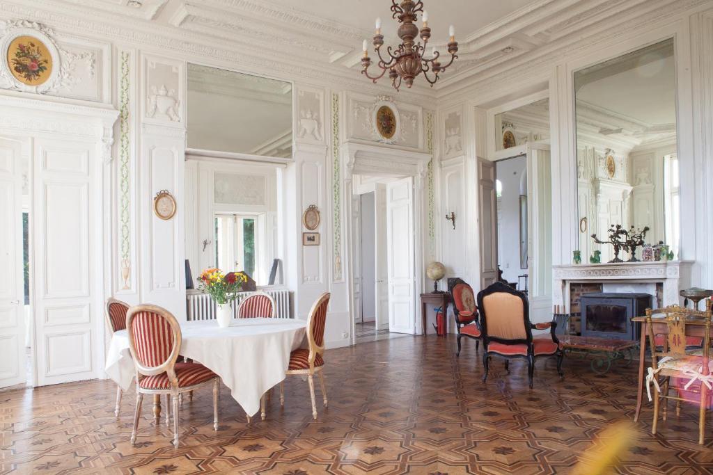 Bed and Breakfast Chateau De La Madeleine Pressagny-lʼOrgeuilleux Exteriér fotografie